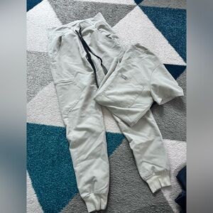 FIGS SCRUBS (BONE COLOR)